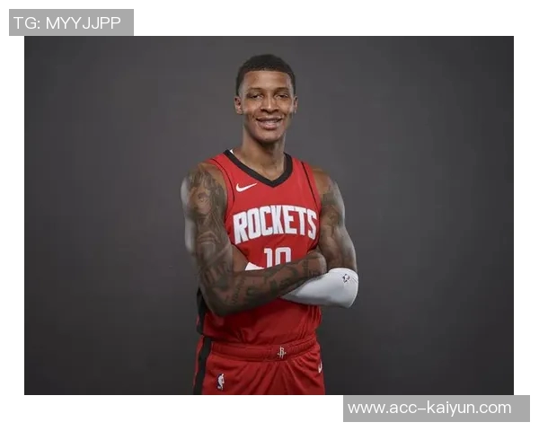 小贾巴里史密斯高效表现如杜兰特8投6中砍下16分三分球命中率极佳 小贾巴里史密斯高效表现如杜兰特8投6中砍下16分三分球命中率极佳