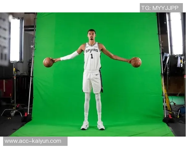 历史上仅15人实现5x5全能数据大梦与AK47等传奇球员多次达成壮举 历史上仅15人实现5x5全能数据大梦与AK47等传奇球员多次达成壮举