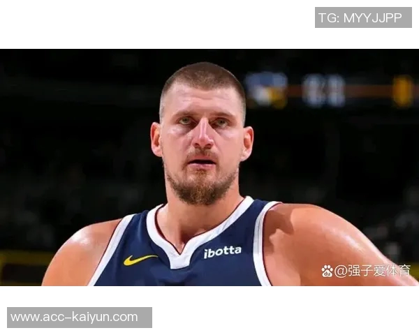 约基奇下半场状态低迷投篮命中率惨淡三分球更是颗粒无收 约基奇下半场状态低迷投篮命中率惨淡三分球更是颗粒无收