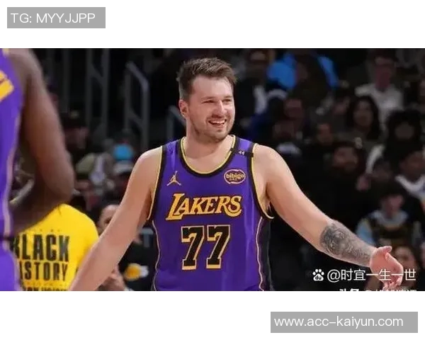 小里弗斯分析老詹在湖人角色转变为何需无球打法而非持球核心 小里弗斯分析老詹在湖人角色转变为何需无球打法而非持球核心