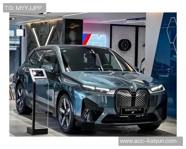 小迈克尔波特用宝马X7为母亲送上温暖圣诞礼物展现孝顺之心